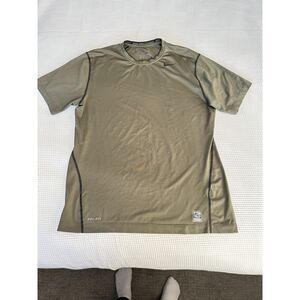 Nike Pro Combat Men's Workout Shirt Size L